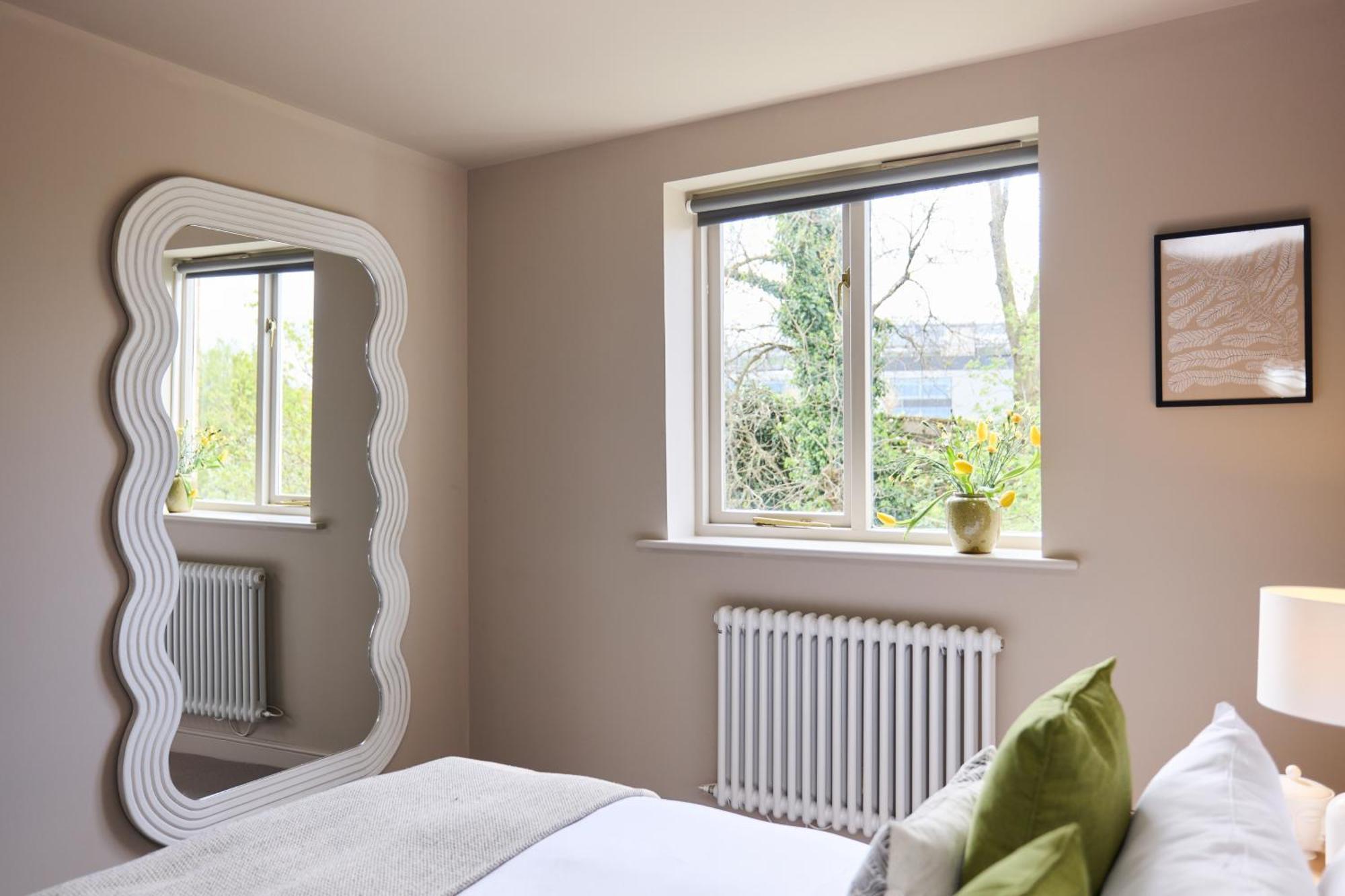 The Twickenham Wonder - Lovely 1Bdr Flat With Parking Bagian luar foto